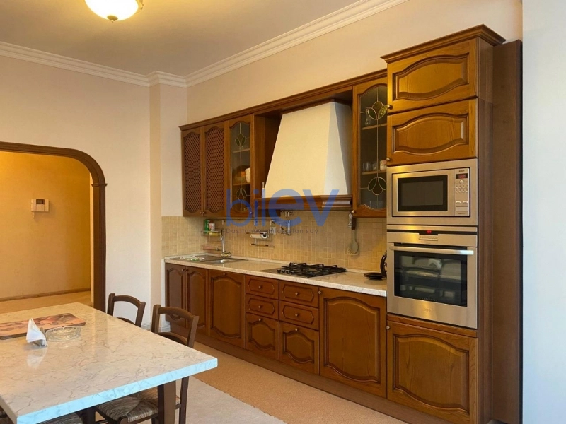 Satış 3 otaqlı Yeni Tikili bina evi  154m², Bakı