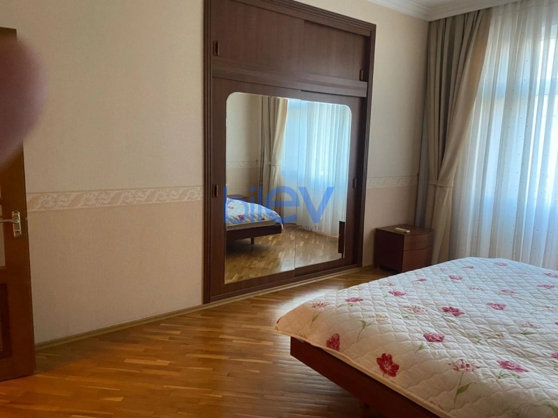 Satış 3 otaqlı Yeni Tikili bina evi  154m², Bakı