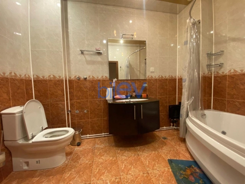 Satış 3 otaqlı Yeni Tikili bina evi  154m², Bakı