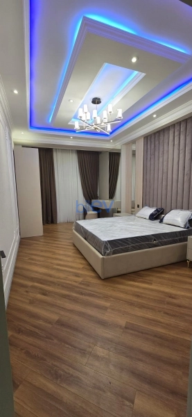 Satış 3 otaqlı Yeni Tikili bina evi  141m², Bakı