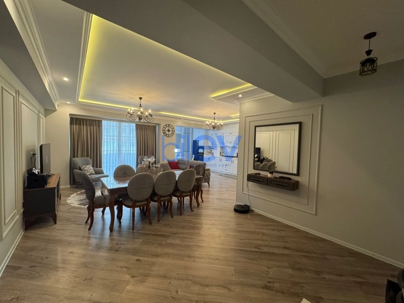 Satış 3 otaqlı Yeni Tikili bina evi  130m², Bakı