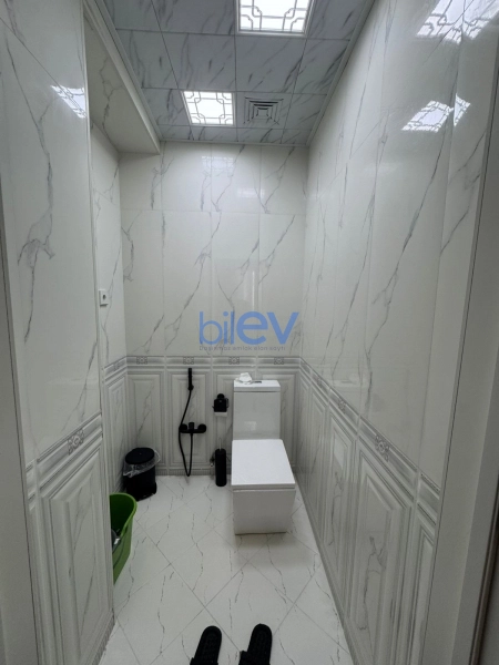Satış 3 otaqlı Yeni Tikili bina evi  130m², Bakı
