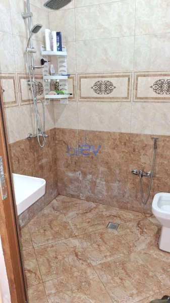 Satış 4 otaqlı Həyət evi  200m², Bakı