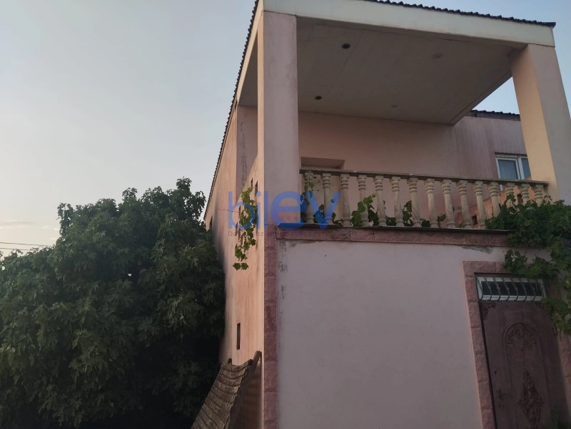 Satış  otaqlı Obyekt  270m², Bakı