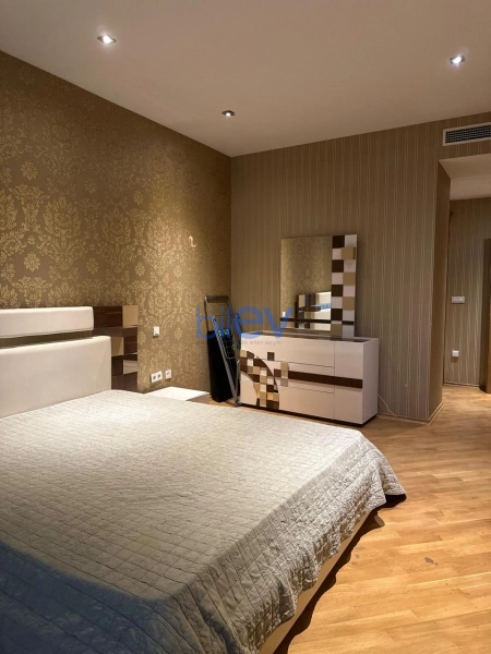 Satış 4 otaqlı Yeni Tikili bina evi  175m², Bakı