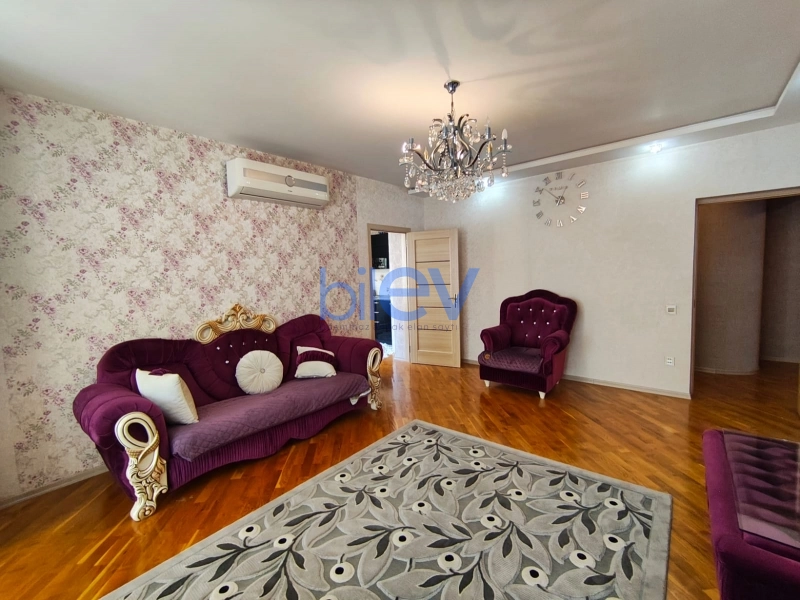 Aylıq Kirayə 2 otaqlı Yeni Tikili bina evi  70m², Bakı