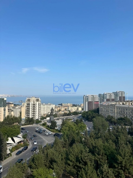 Aylıq Kirayə 3 otaqlı Yeni Tikili bina evi  110m², Bakı