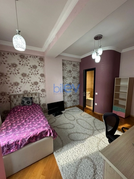 Aylıq Kirayə 3 otaqlı Yeni Tikili bina evi  110m², Bakı
