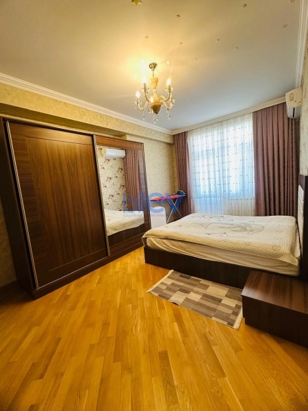 Aylıq Kirayə 2 otaqlı Yeni Tikili bina evi  110m², Bakı