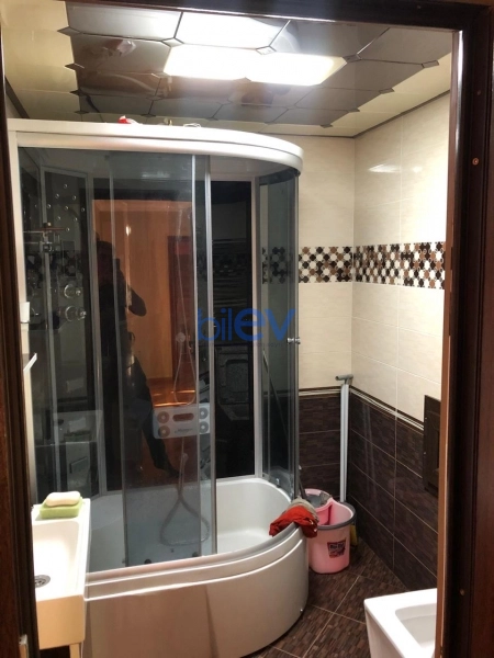Aylıq Kirayə 2 otaqlı Yeni Tikili bina evi  75m², Bakı