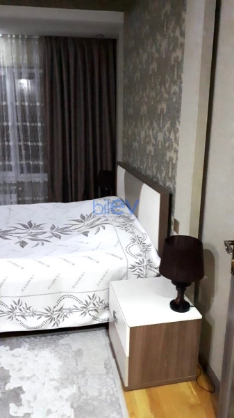Aylıq Kirayə 3 otaqlı Yeni Tikili bina evi  133m², Bakı