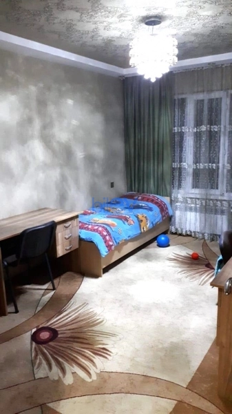 Aylıq Kirayə 3 otaqlı Yeni Tikili bina evi  133m², Bakı