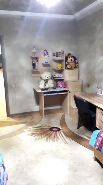 Aylıq Kirayə 3 otaqlı Yeni Tikili bina evi  133m², Bakı