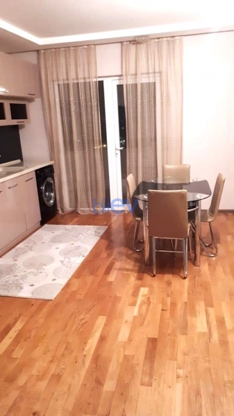 Aylıq Kirayə 3 otaqlı Yeni Tikili bina evi  133m², Bakı
