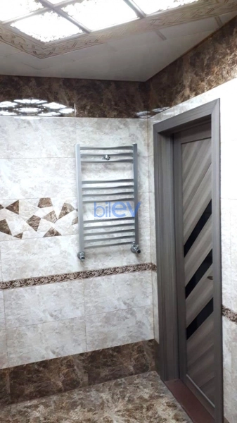 Aylıq Kirayə 3 otaqlı Yeni Tikili bina evi  133m², Bakı
