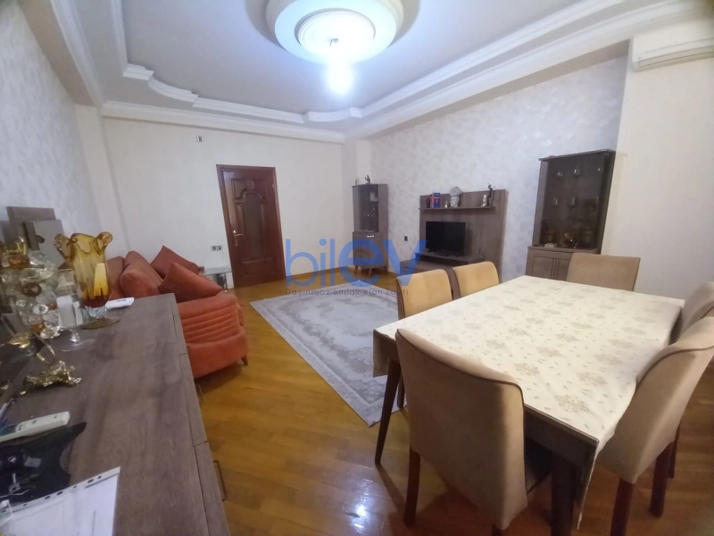 Aylıq Kirayə 3 otaqlı Yeni Tikili bina evi  125m², Bakı