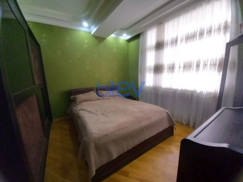 Aylıq Kirayə 3 otaqlı Yeni Tikili bina evi  125m², Bakı