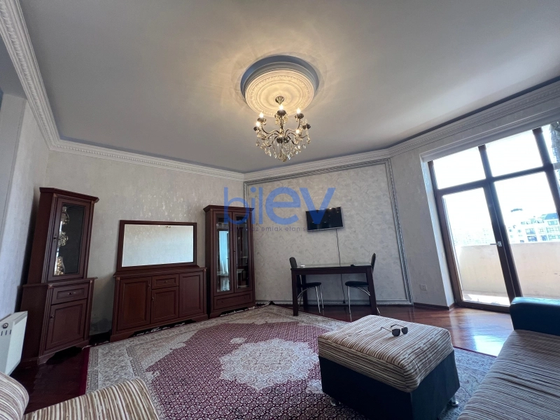 Aylıq Kirayə 3 otaqlı Yeni Tikili bina evi  110m², Bakı