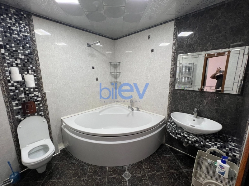 Aylıq Kirayə 3 otaqlı Yeni Tikili bina evi  110m², Bakı