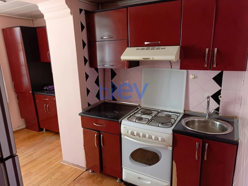 Aylıq Kirayə 3 otaqlı Köhnə Tikili bina evi  100m², Bakı