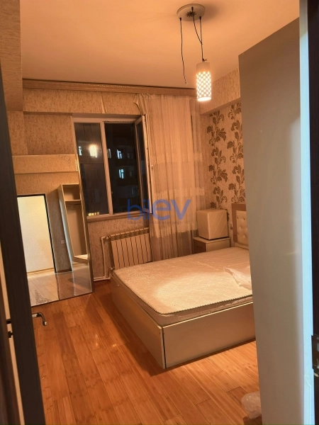 Aylıq Kirayə 2 otaqlı Köhnə Tikili bina evi  70m², Bakı