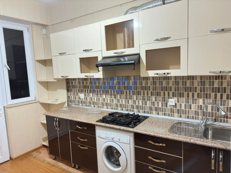 Aylıq Kirayə 2 otaqlı Köhnə Tikili bina evi  70m², Bakı