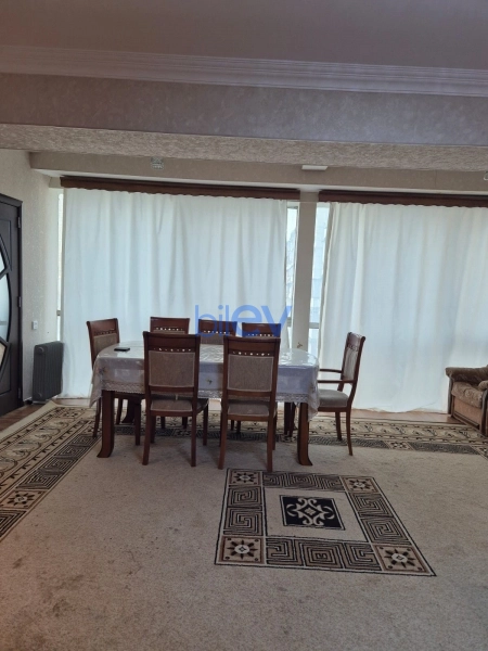 Aylıq Kirayə 2 otaqlı Yeni Tikili bina evi  90m², Bakı