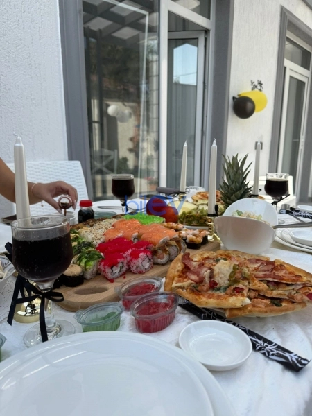 Günlük Kirayə 4 otaqlı Bağ evi  130m², Bakı