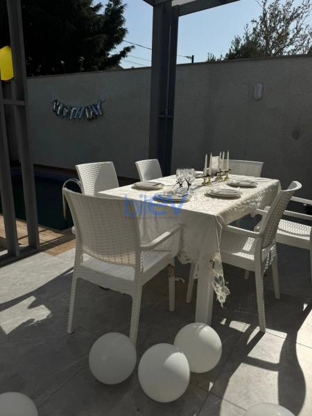 Günlük Kirayə 4 otaqlı Bağ evi  130m², Bakı