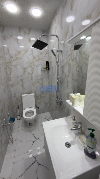 Günlük Kirayə 4 otaqlı Bağ evi  130m², Bakı