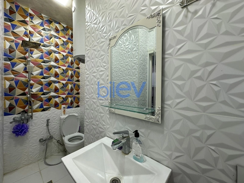 Aylıq Kirayə 1 otaqlı Yeni Tikili bina evi  30m², Bakı