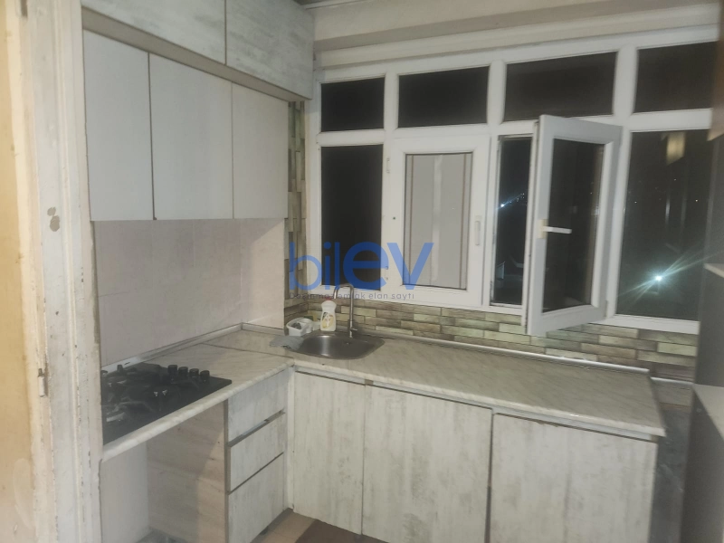 Aylıq Kirayə 3 otaqlı Köhnə Tikili bina evi  63m², Bakı