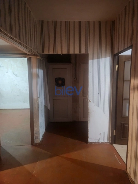 Aylıq Kirayə 3 otaqlı Köhnə Tikili bina evi  63m², Bakı