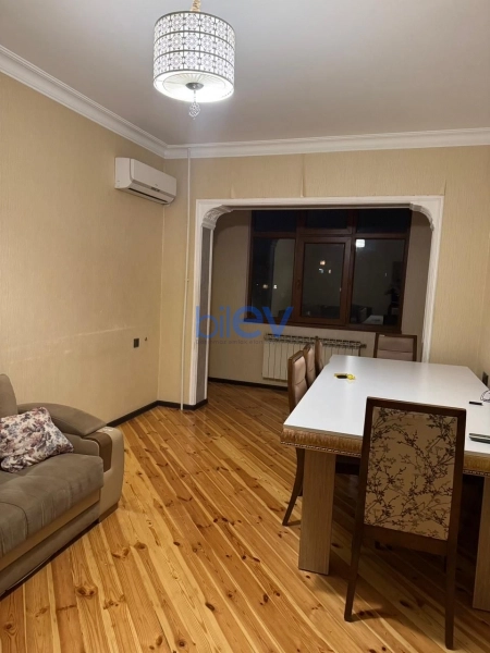 Aylıq Kirayə 3 otaqlı Köhnə Tikili bina evi  80m², Bakı