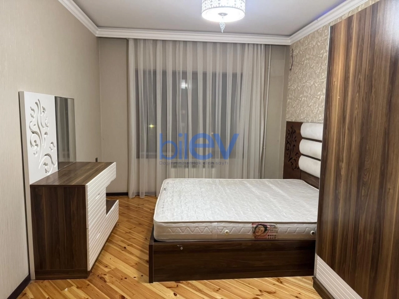 Aylıq Kirayə 3 otaqlı Köhnə Tikili bina evi  80m², Bakı