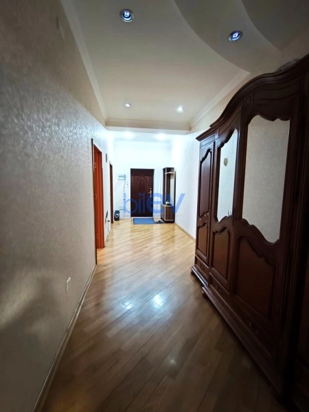 Aylıq Kirayə 2 otaqlı Yeni Tikili bina evi  100m², Bakı