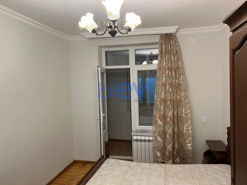 Aylıq Kirayə 2 otaqlı Köhnə Tikili bina evi  60m², Bakı