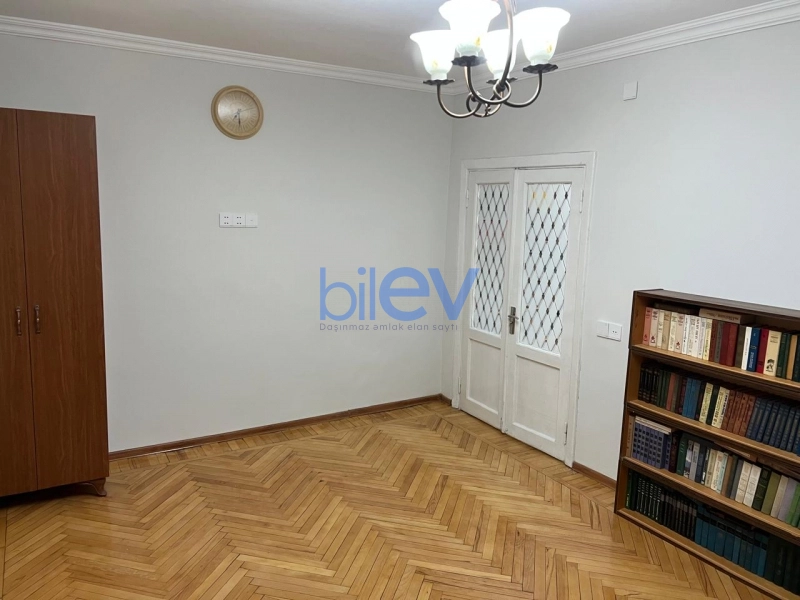 Aylıq Kirayə 2 otaqlı Köhnə Tikili bina evi  60m², Bakı