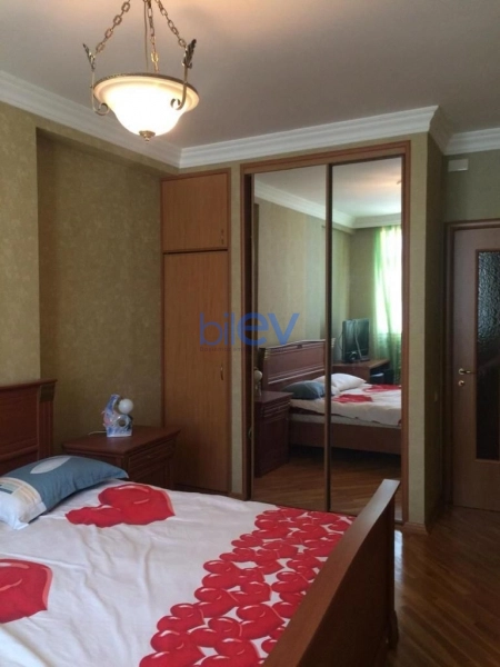 Satış 3 otaqlı Yeni Tikili bina evi  141m², Bakı