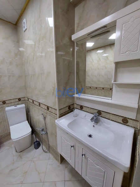Aylıq Kirayə 2 otaqlı Yeni Tikili bina evi  70m², Bakı