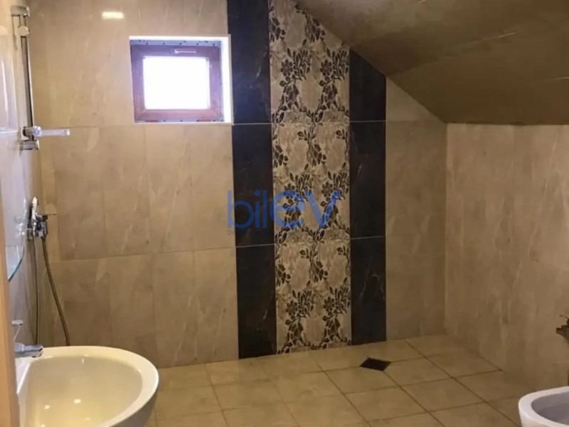 Günlük Kirayə 5 otaqlı Bağ evi  280m², Bakı