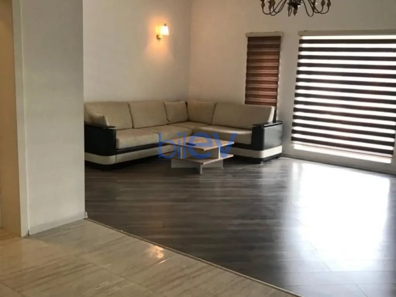 Günlük Kirayə 5 otaqlı Bağ evi  280m², Bakı