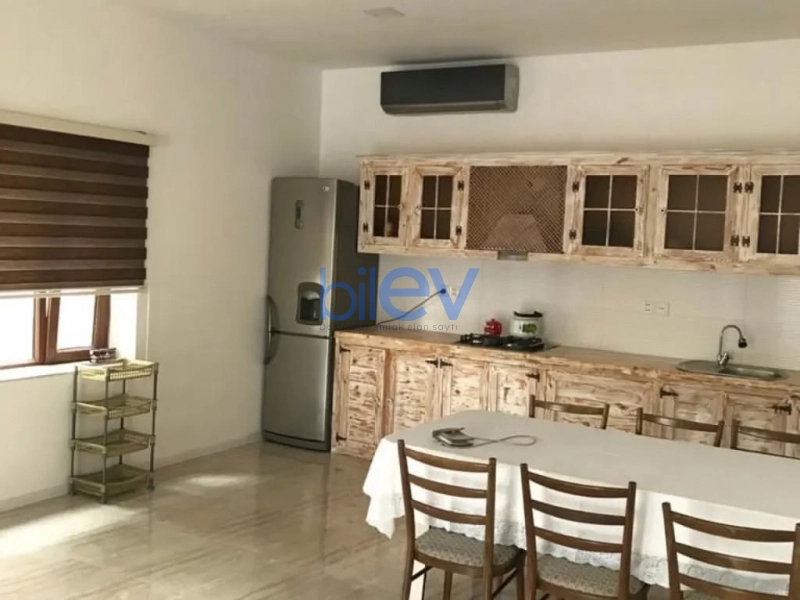 Günlük Kirayə 5 otaqlı Bağ evi  280m², Bakı