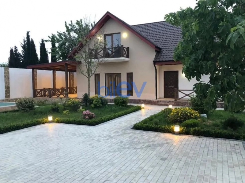 Günlük Kirayə 5 otaqlı Bağ evi  280m², Bakı