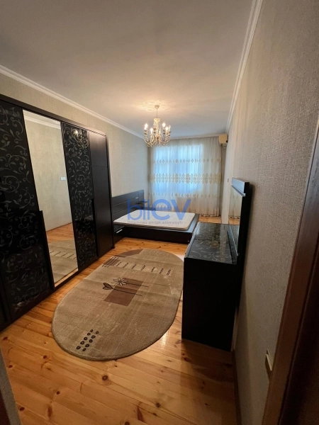 Aylıq Kirayə 3 otaqlı Yeni Tikili bina evi  110m², Bakı