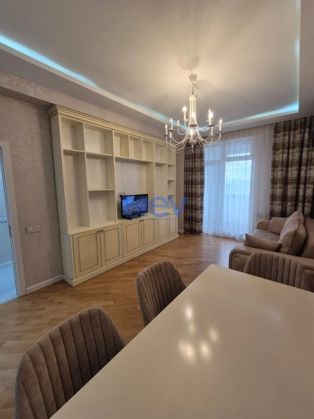 Aylıq Kirayə 2 otaqlı Yeni Tikili bina evi  68m², Bakı