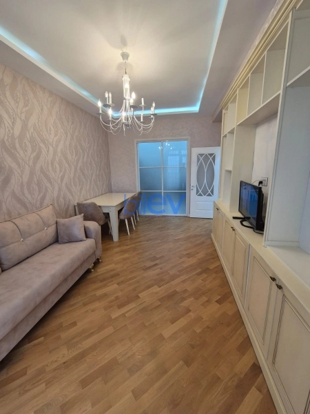 Aylıq Kirayə 2 otaqlı Yeni Tikili bina evi  68m², Bakı