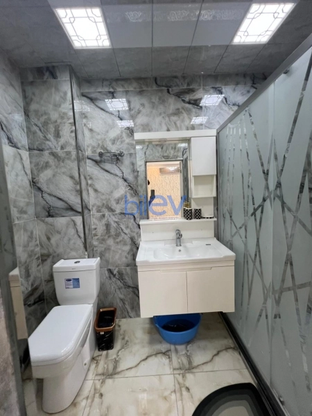 Aylıq Kirayə 2 otaqlı Yeni Tikili bina evi  75m², Bakı