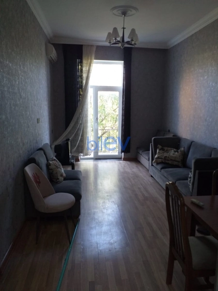 Aylıq Kirayə 2 otaqlı Köhnə Tikili bina evi  50m², Bakı