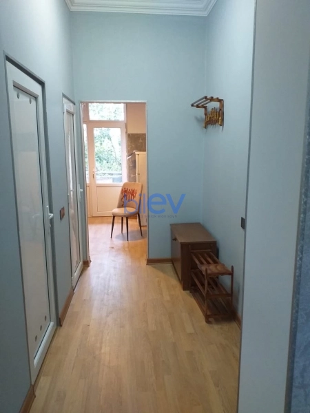 Aylıq Kirayə 2 otaqlı Köhnə Tikili bina evi  50m², Bakı